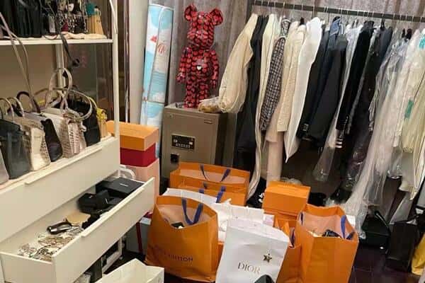 广州荔湾区回收一线品牌衣服